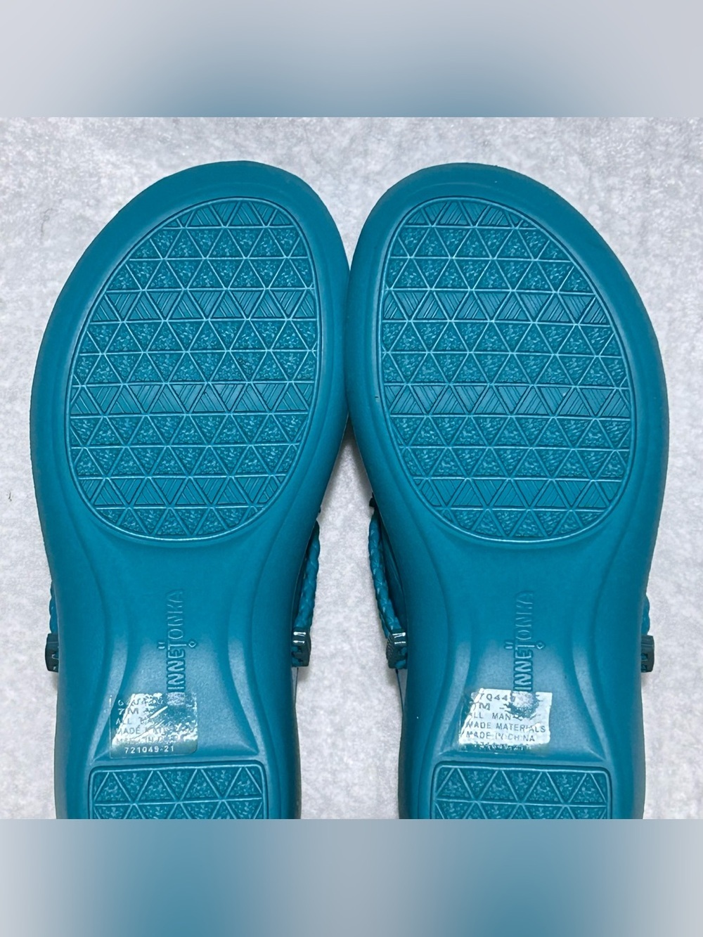 Minnetonka Womens Turquoise Silverthorne Prism Thong Slide Slip On Sandals SZ 7 - Picture 10 of 12